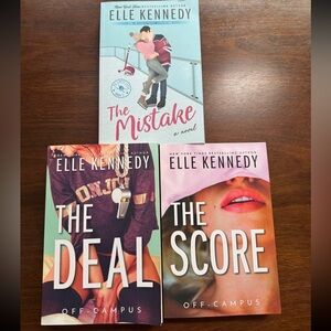 Elle Kennedy Off-Campus Book Set 1-3
